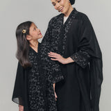 SEROJA Kebarung Girl - Classic Black